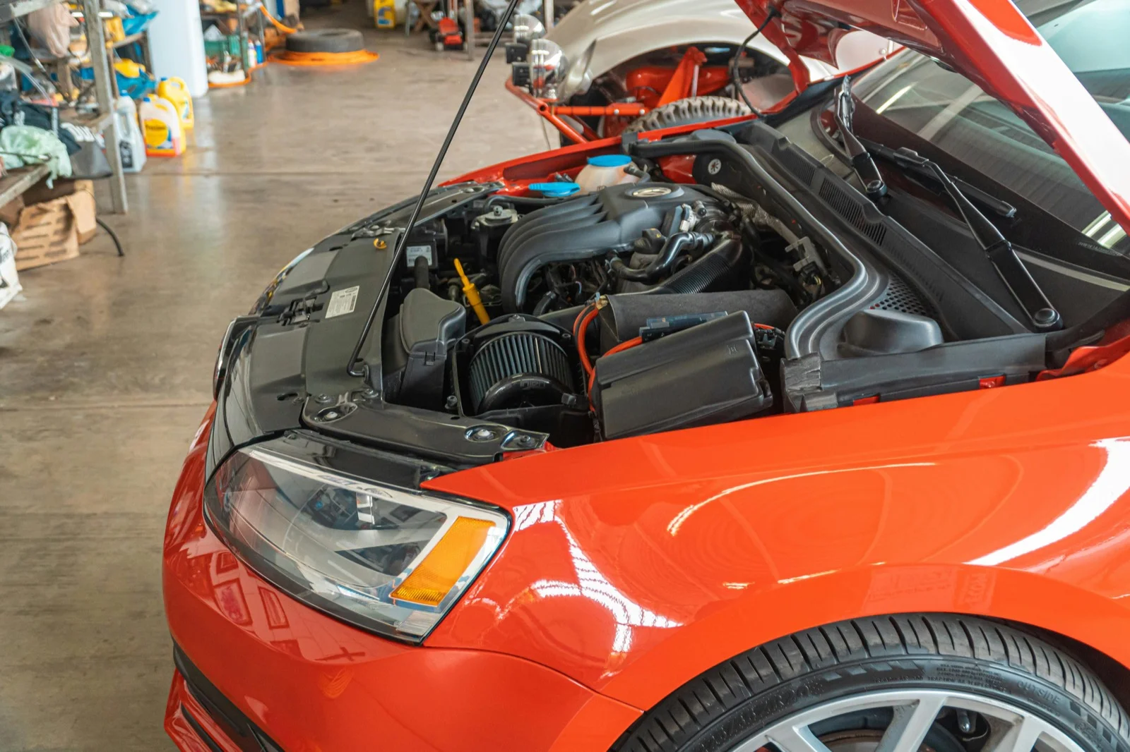 Vehicle Service Bay