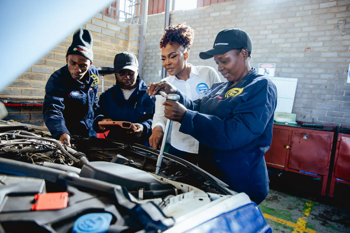 Minor and major vehicle service